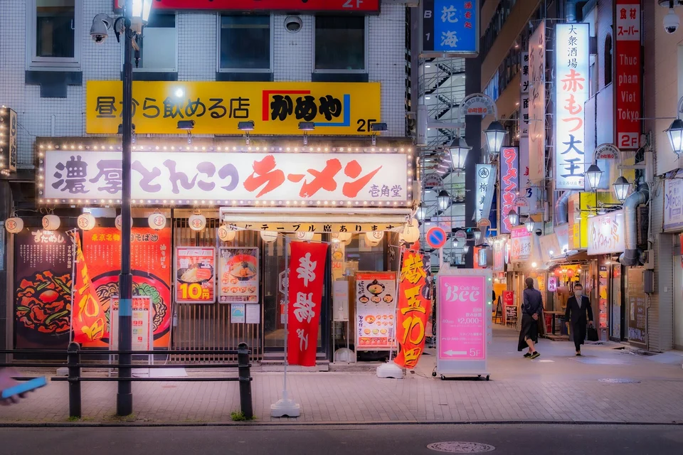 Vibrant Tokyo Street Scene